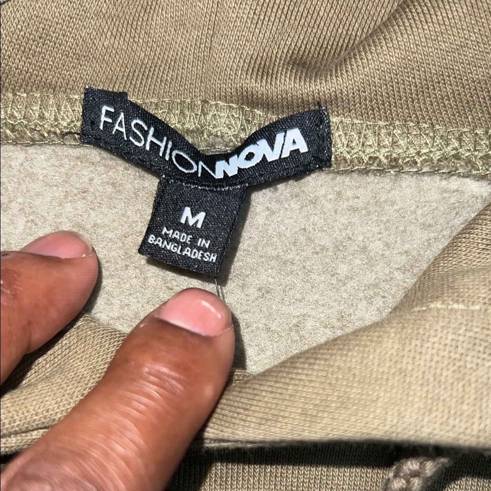 Women’s Fashion Nova Hoodie size M - Picture 2 of 7
